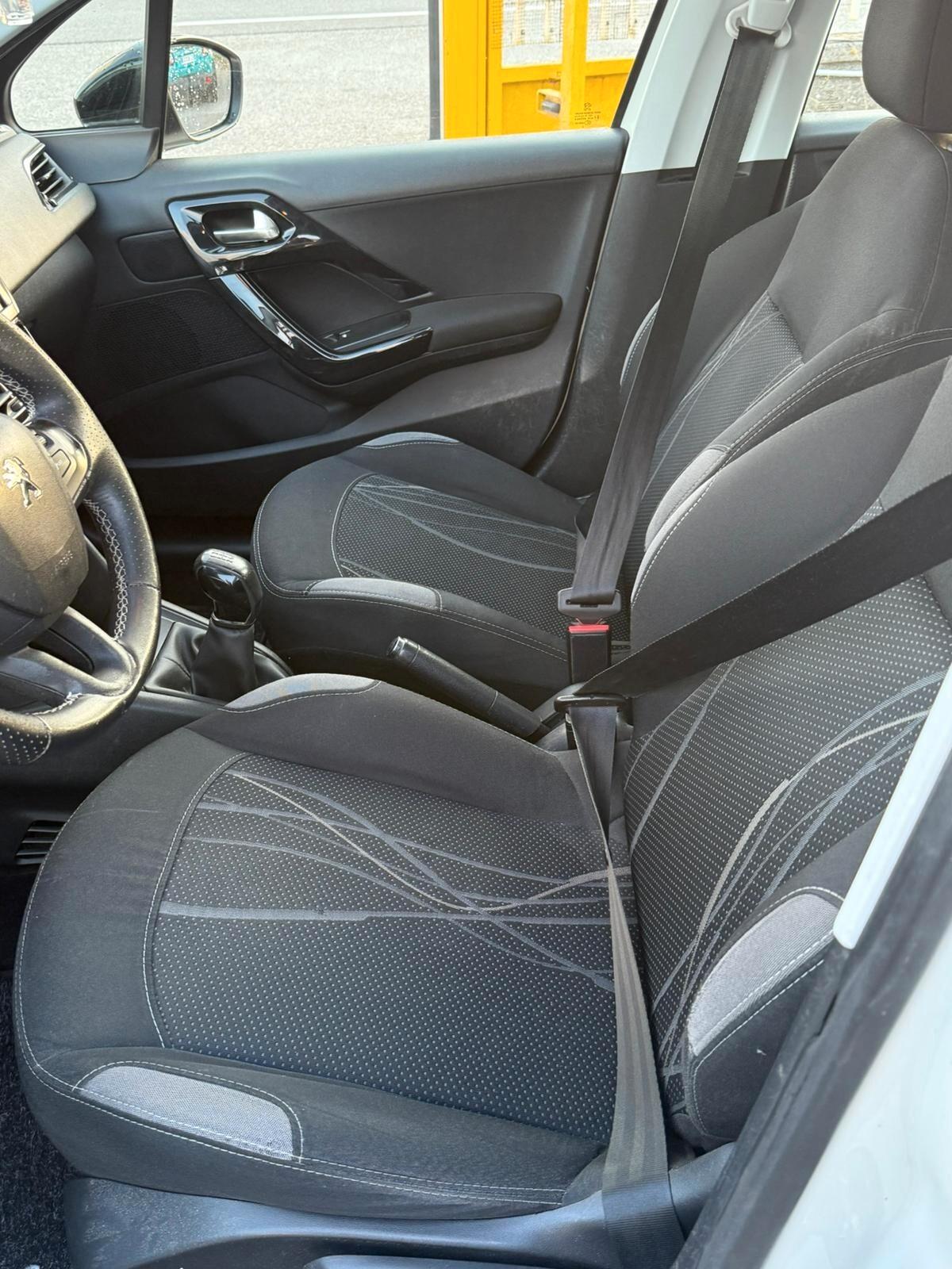 Peugeot 208 PureTech 68 5 porte Access