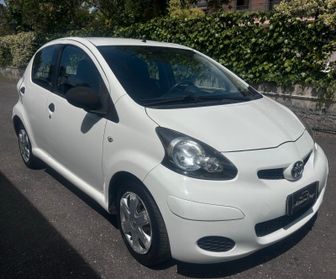 Toyota Aygo 1.0 12V VVT-i 5 porte Now Connect