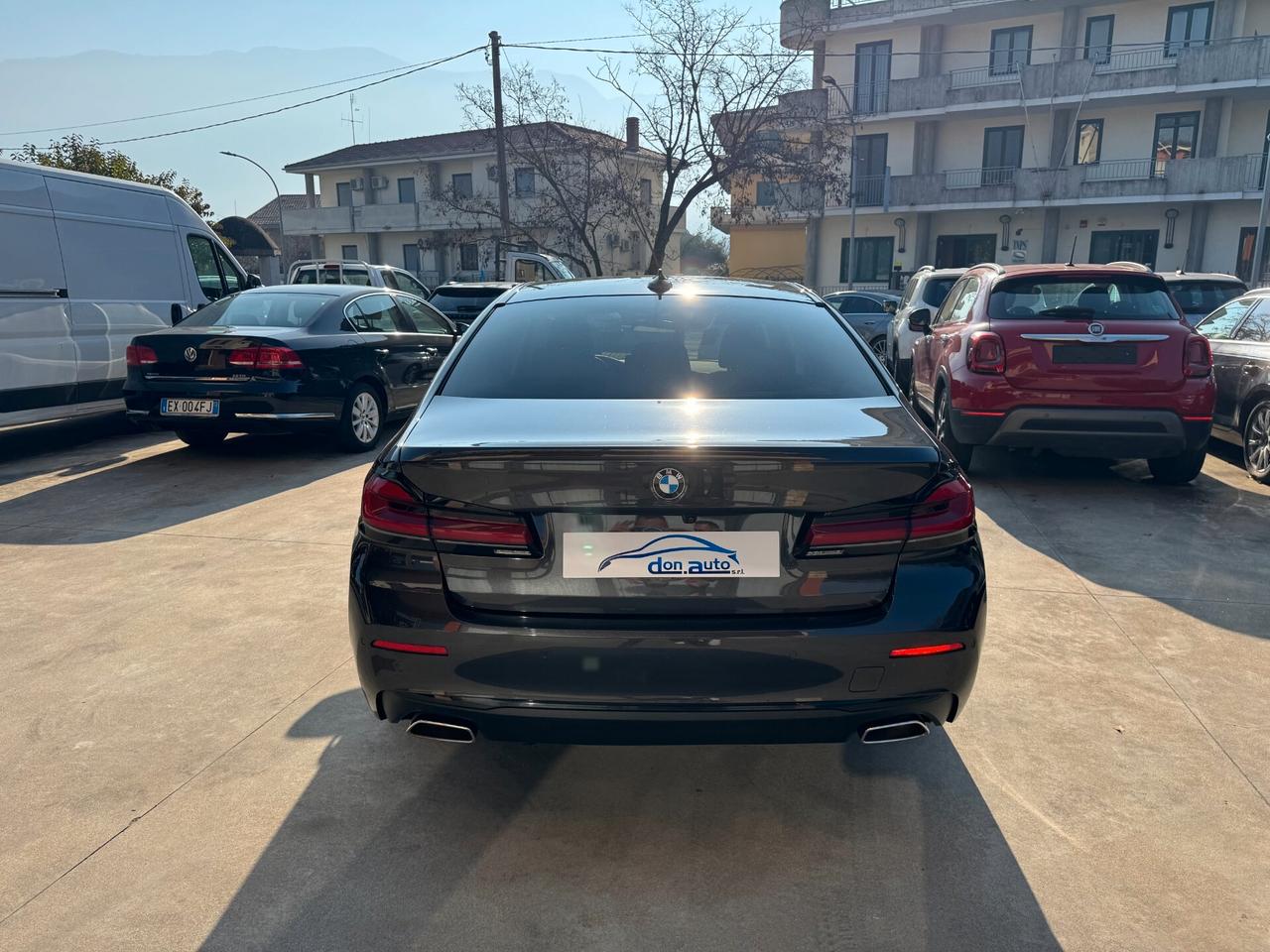 BMW 518 MHE LUXURY BERLINA