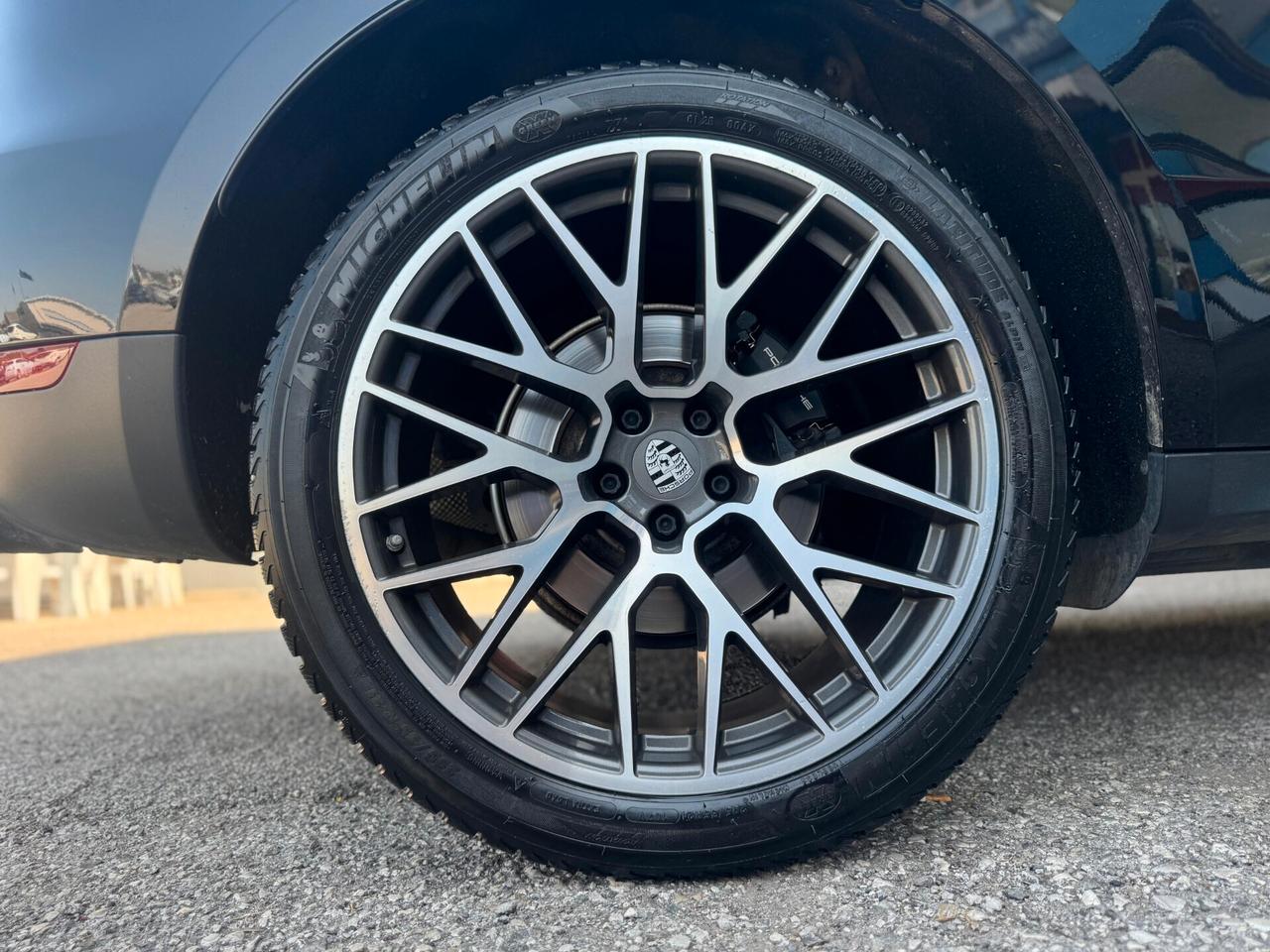 Porsche Macan 2.0 245CV