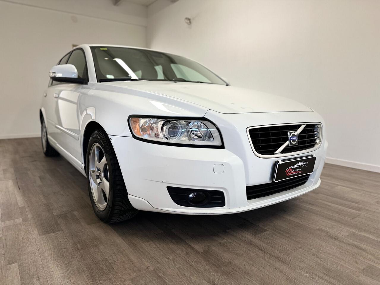 Volvo V50 D4 Momentum