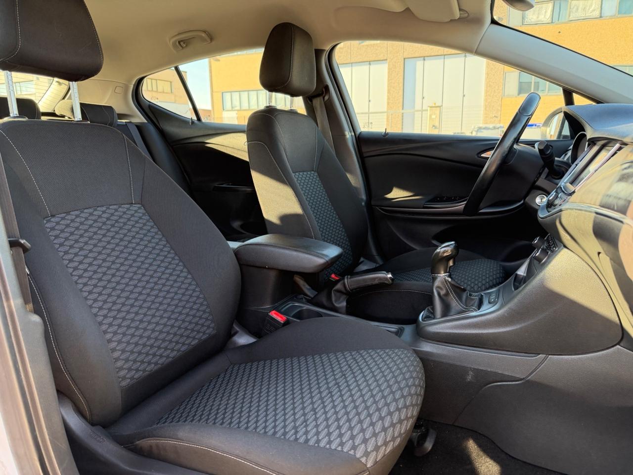 Opel Astra 1.6 CDTi 136CV 12M GARANZIA