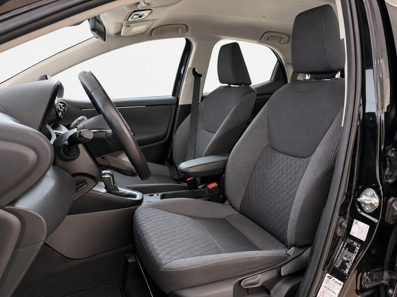 Toyota Yaris 1.5 Hybrid 5 porte Business