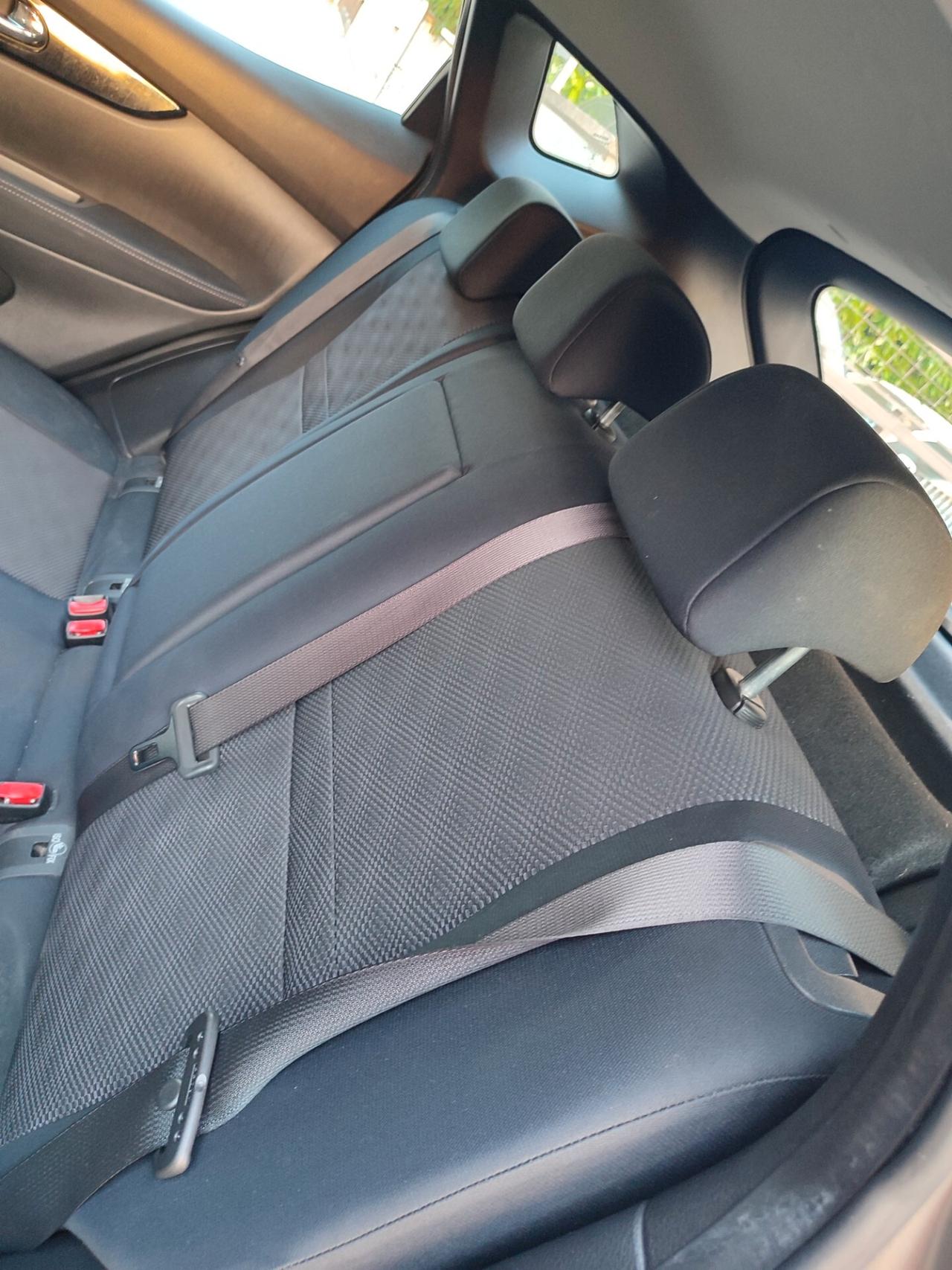 NISSAN QASHQAI DEL 2014 1.5DIESEL STUPENDA ECONOMICA