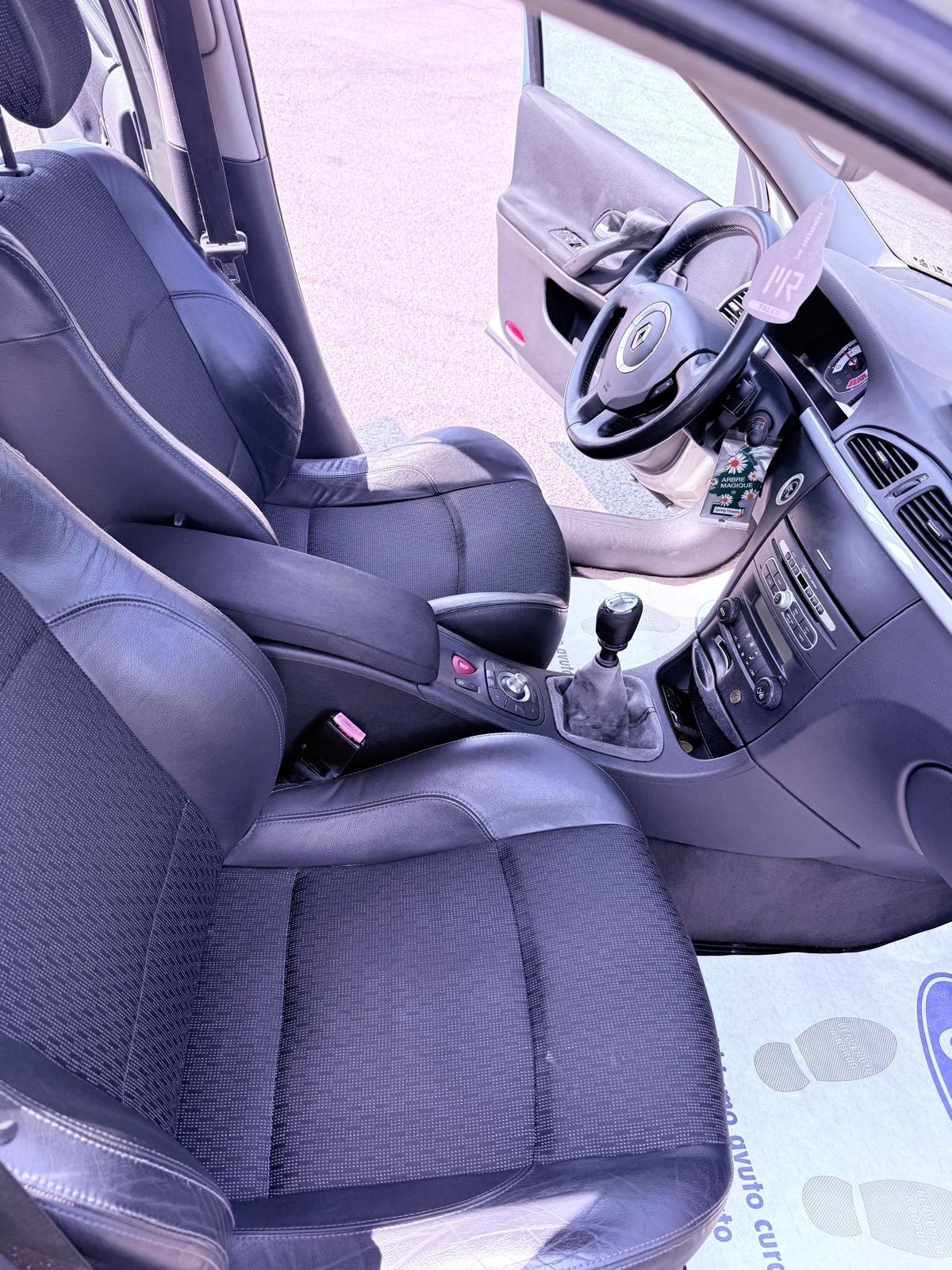 Renault Laguna 1.9 dCi Initiale