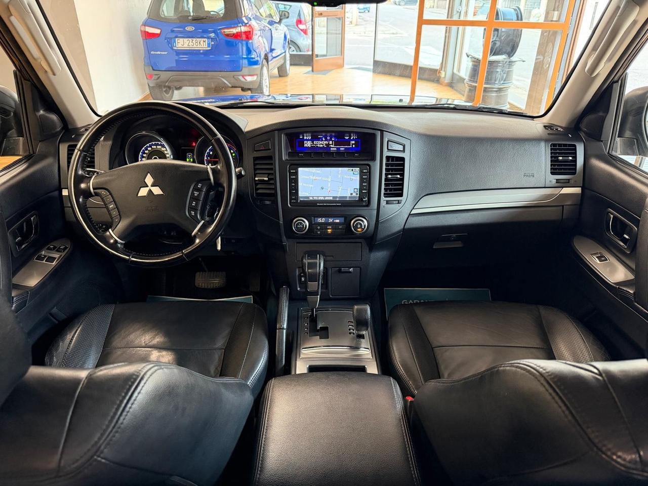 Mitsubishi Pajero 3.2 DI-D 16V 3p. Intense