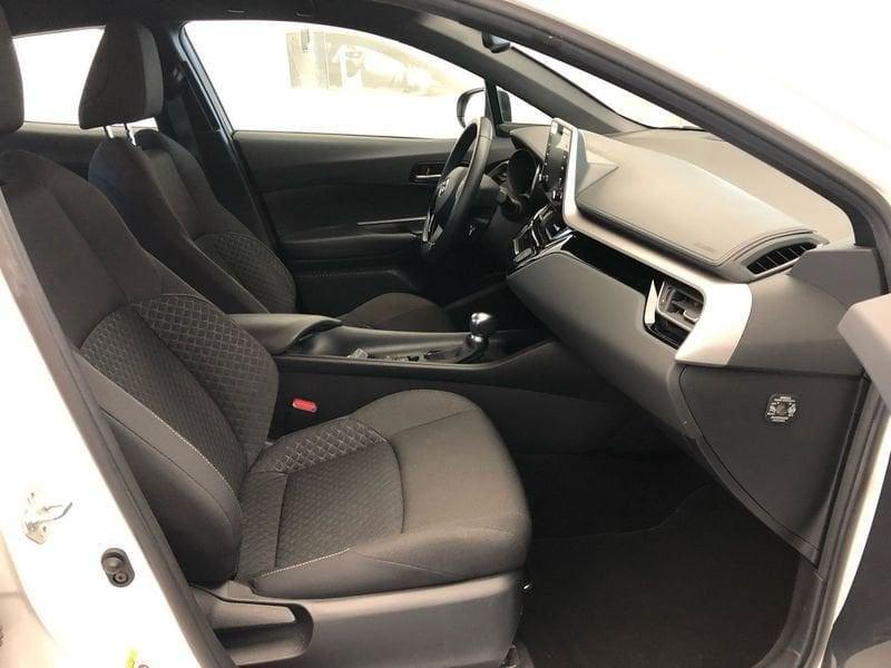 Toyota C-HR (2023-->) 1.8 HV Active