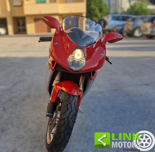 MV AGUSTA F4 1000 .