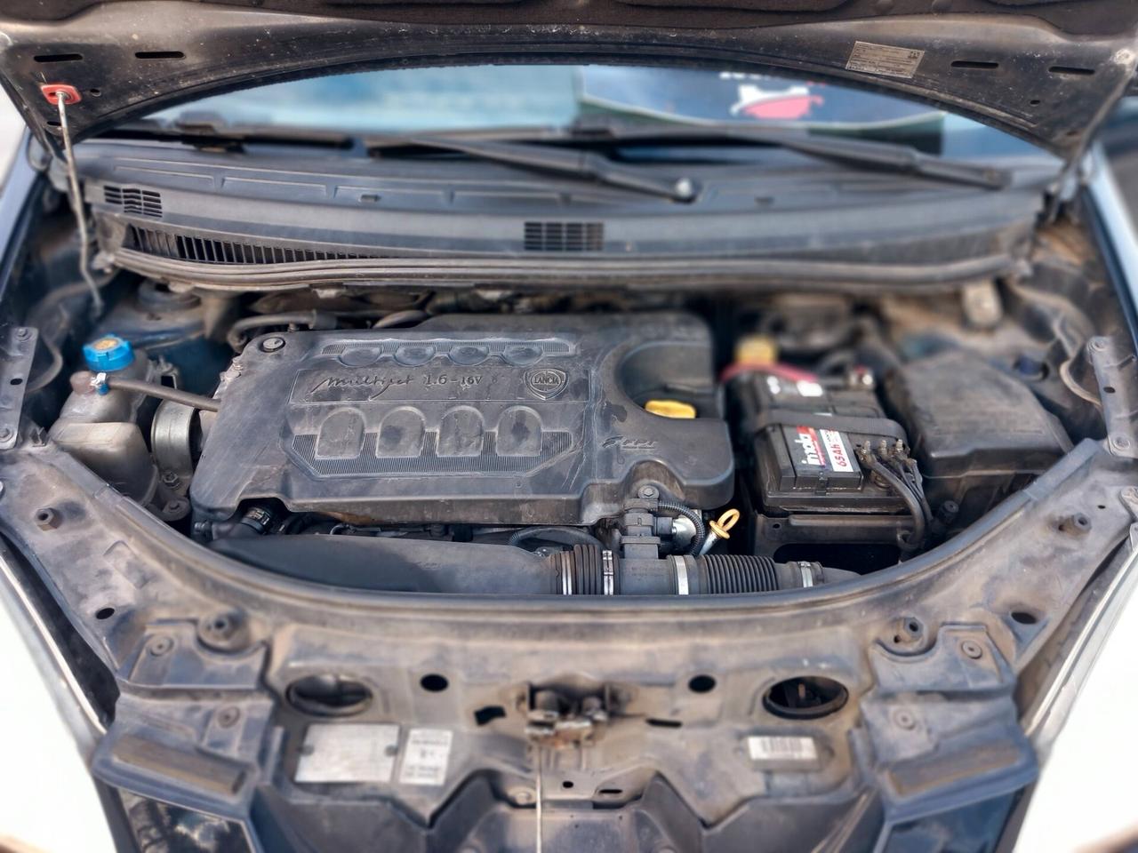 Lancia MUSA 1.6 Multijet Oro gomme nuove doppia chiava ottima utilitaria