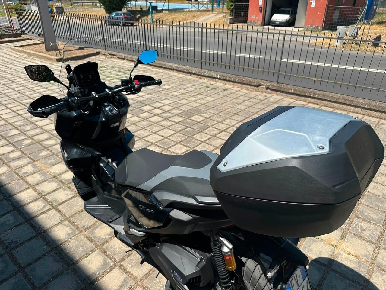 Honda ADV 350