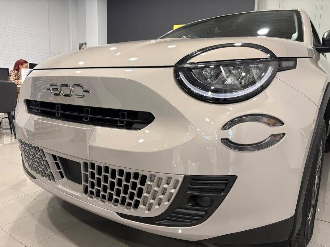 Fiat 600 1.2 hybrid 110cv auto