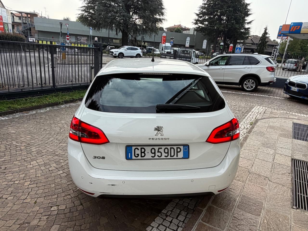 Peugeot 308 BlueHDi 130 S&S Active