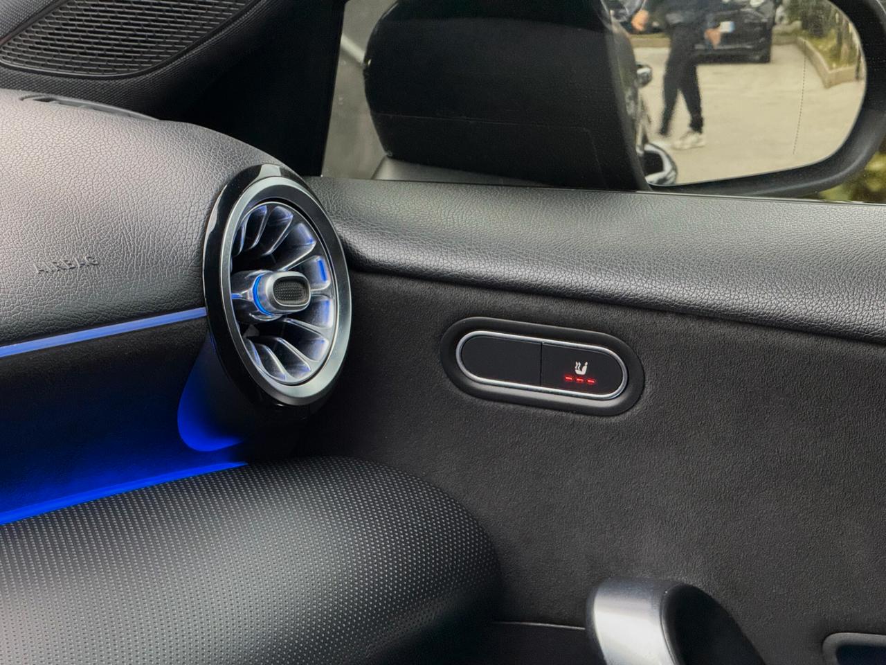 Mercedes-Benz A 180 d Premium AMG TETTO