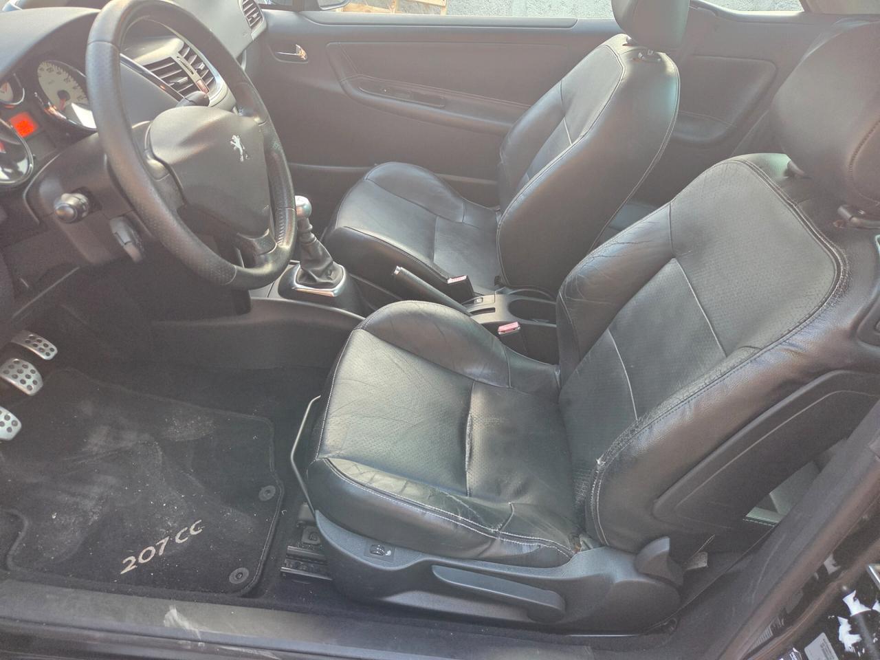 Peugeot 207 1.6 8V HDi 112CV CC Tecno