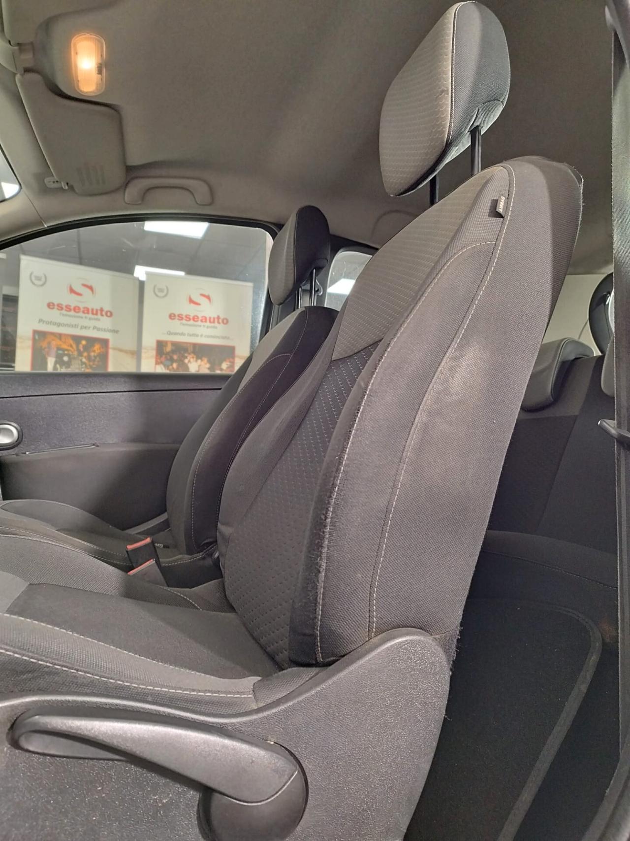 Renault Clio 1.2 16V 3 porte Confort NEOPATENTATI