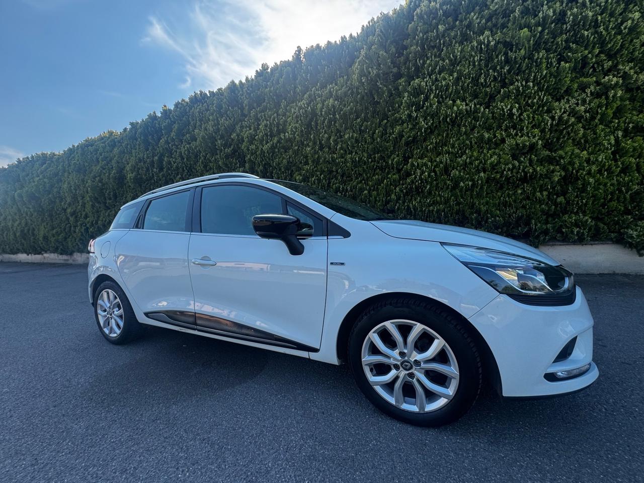 Renault Clio Sporter dCi 8V 90 CV EDC Business