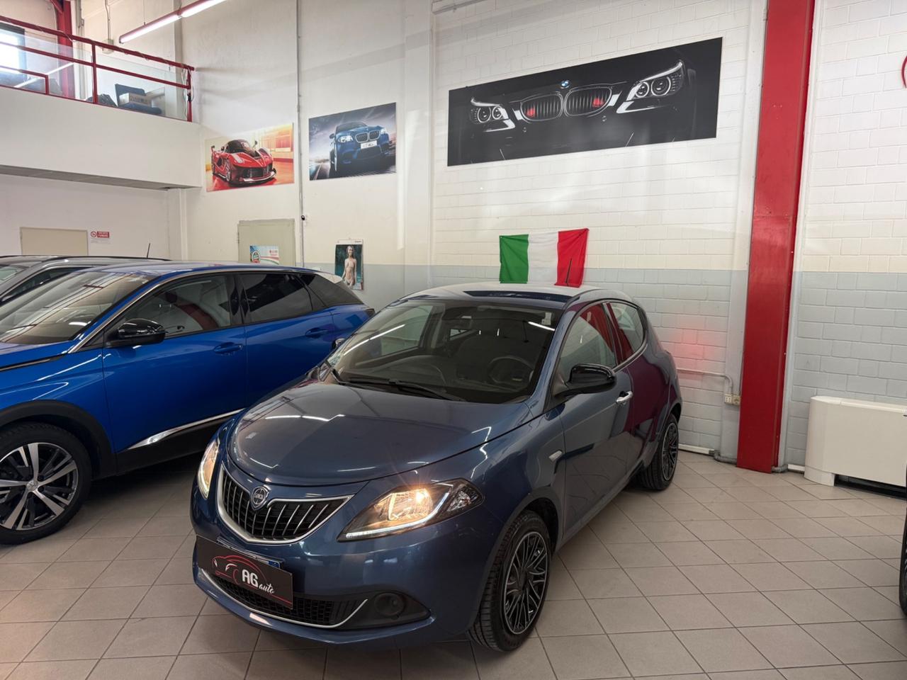 Lancia Ypsilon 1.0 FireFly 5 porte S&S Hybrid Silver Plus