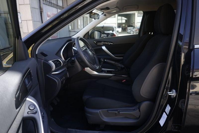 Mitsubishi Eclipse Cross Mitsubishi Eclipse Cross 1.5 turbo Intense SDA 120KW ANNO 2020