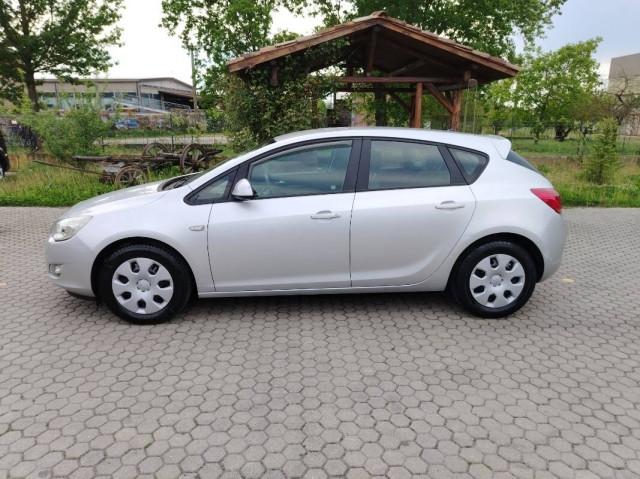 Opel Astra 1.7 cdti Cosmo 110cv