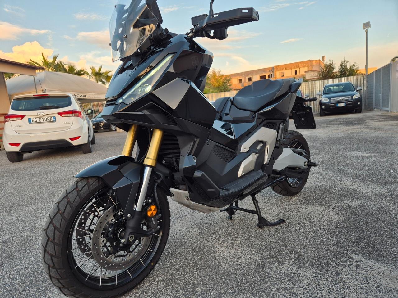 Honda X-ADV 750 RESTAYLING 2025 NUOVO