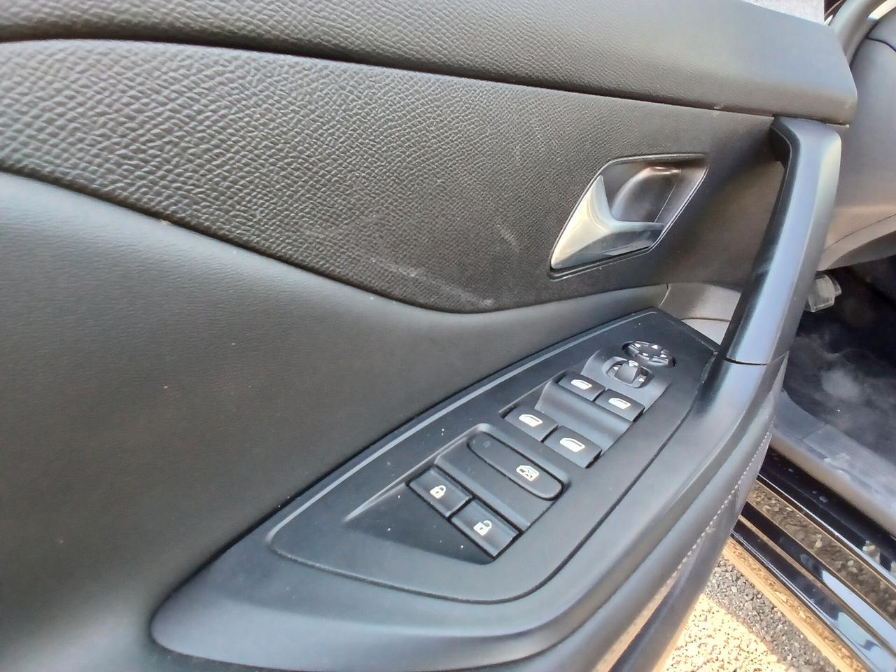 Peugeot 5008 BlueHDi 130 Allure