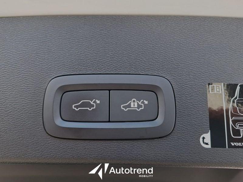 Volvo XC40 D3 150 CV Automatica NAVI TETTO LED R-design
