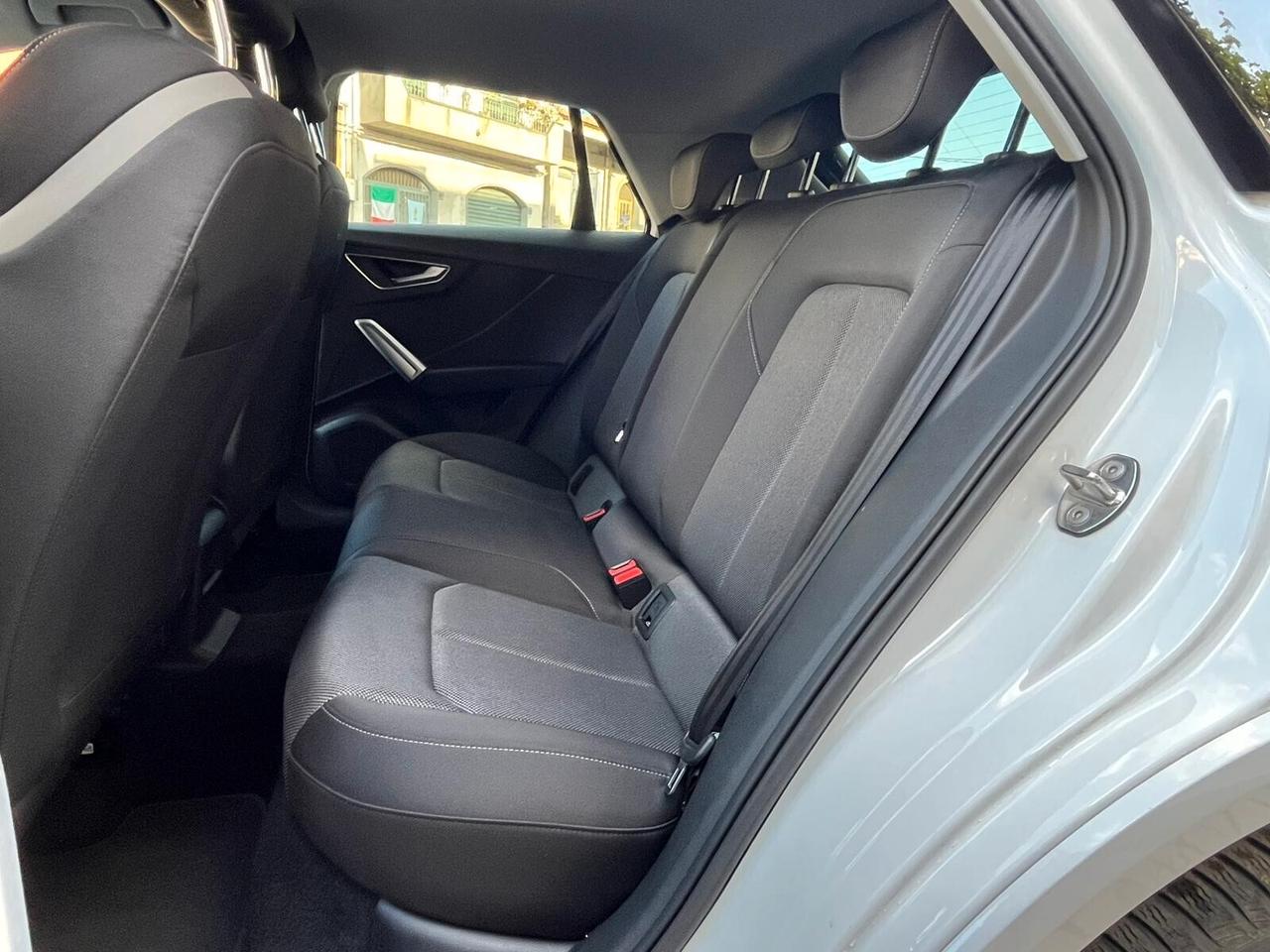Audi Q2 30 TDI Edition S-LINE ESTERNO