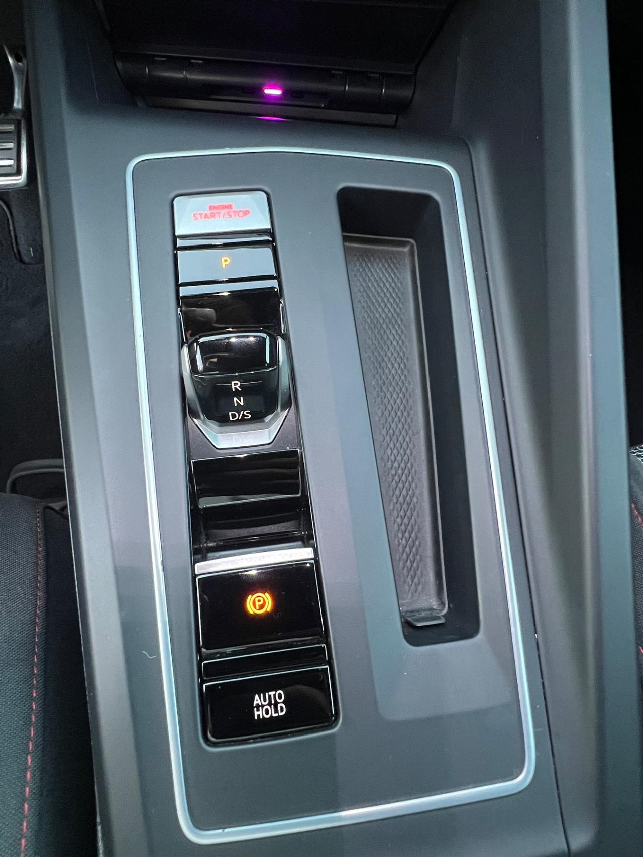Volkswagen Golf GTI 2.0 TSI DSG