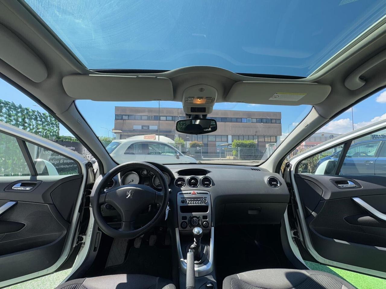 Peugeot 308 1.6 HDi 110CV 5p. Féline (6 Marce)