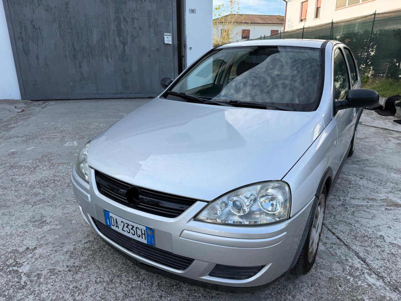 Opel Corsa 1.2 5 porte Cosmo 2006 no blocchi città