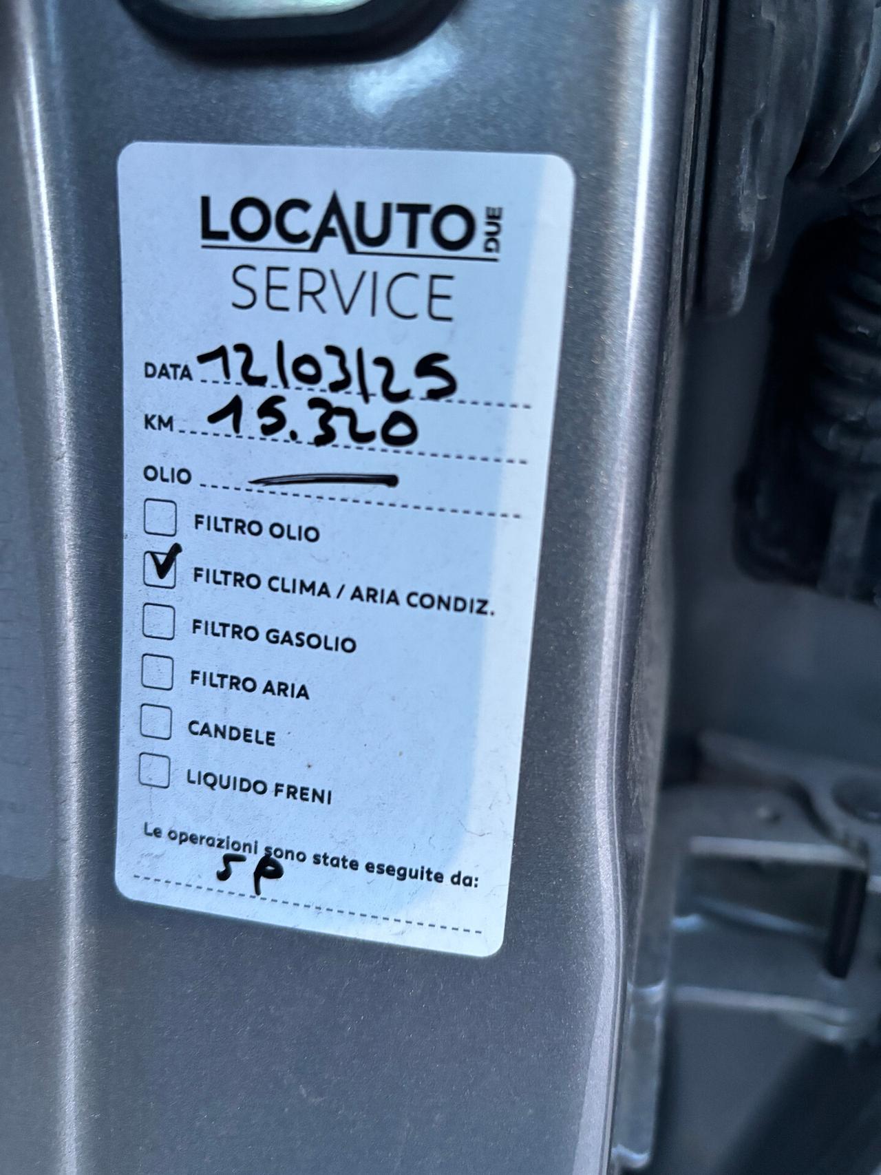 Peugeot 208 motore elettrico 136 CV 5 porte Allure