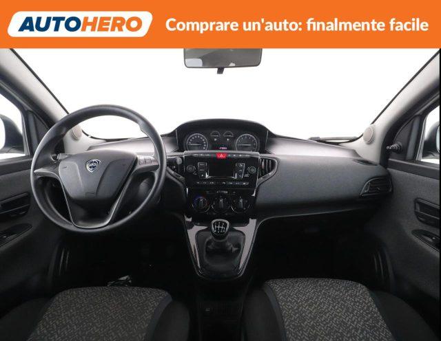 LANCIA Ypsilon 1.0 FireFly 5 porte S&S Hybrid Ecochic Silver