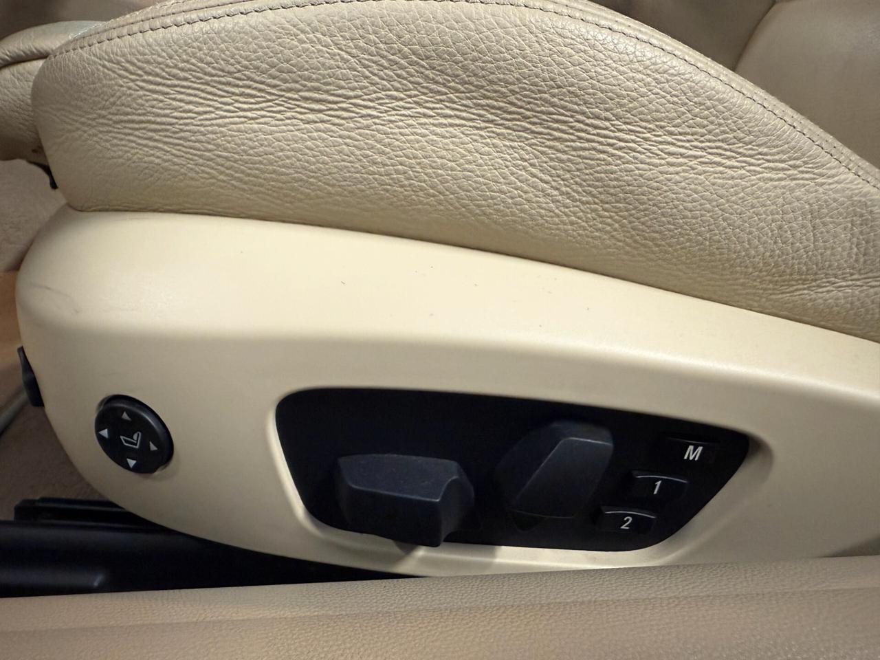 Bmw 335i CABRIO - SOLO 61.500 KM