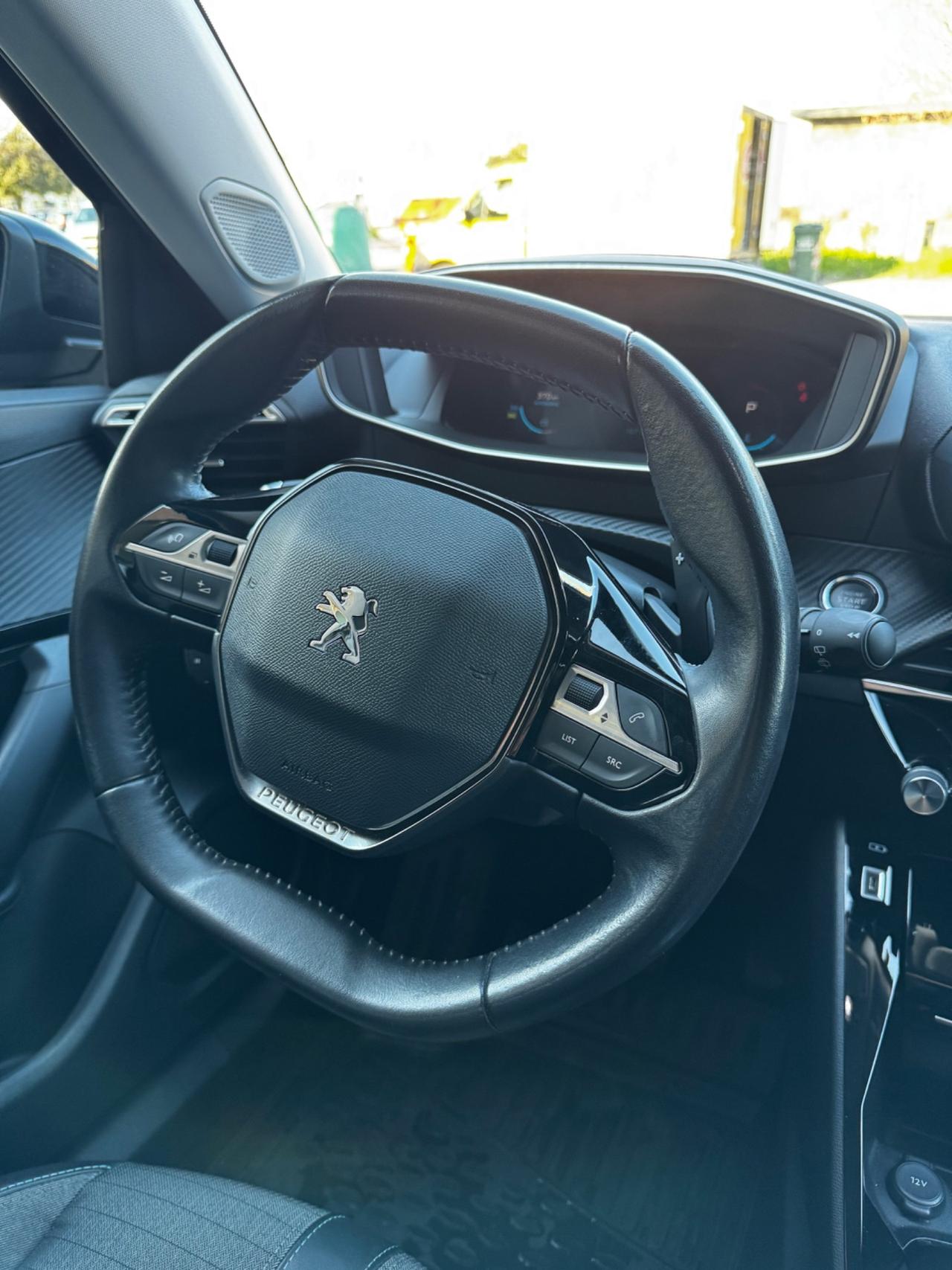 Peugeot 2008 BlueHDi 130 S&S EAT8 GT