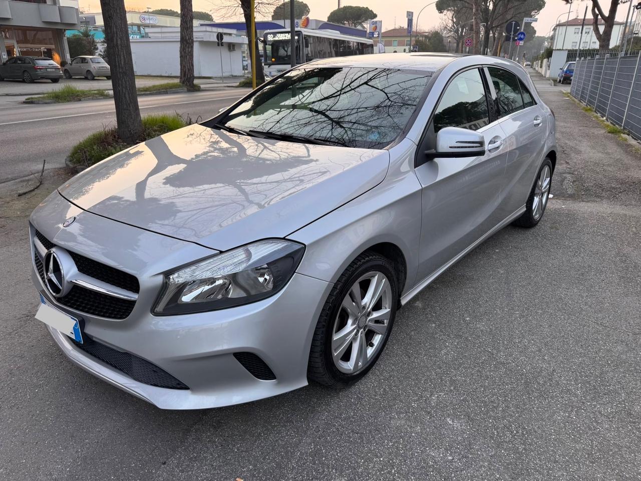 Mercedes A 160 d Premium neopaten garanzia 12 mesi