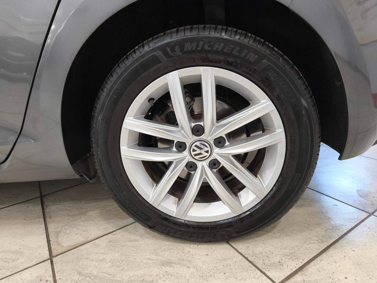 Volkswagen Golf VW 1.5 TGI DSG Blue Emotion