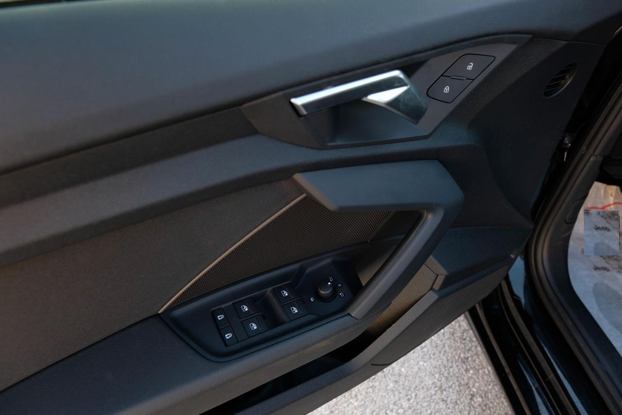 Audi A3 SPB 35 TDI Identity Black