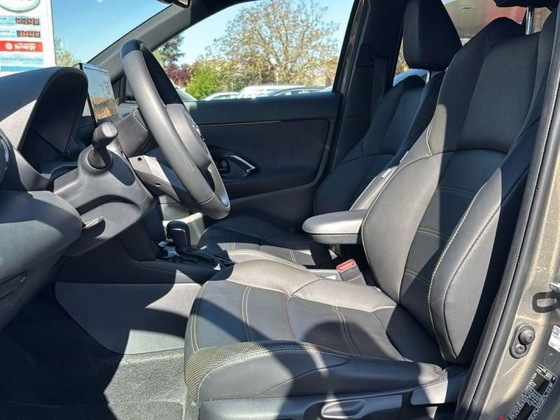Toyota Yaris Cross 1.5H (116 CV) E-CVT Adventure con pacchetto Premiere