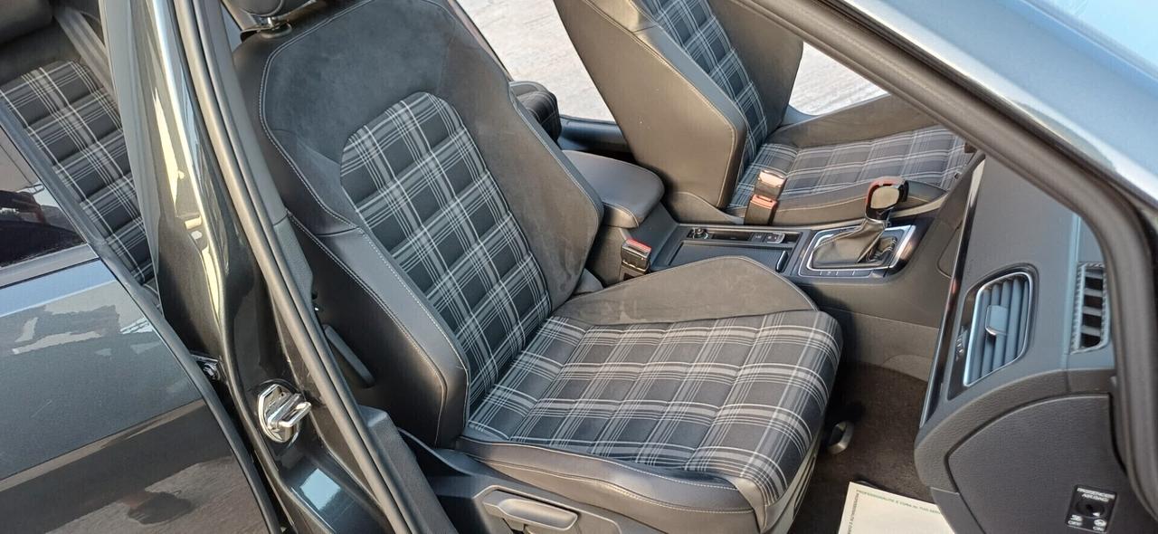 Volkswagen Golf GTD 2.0 TDI DSG