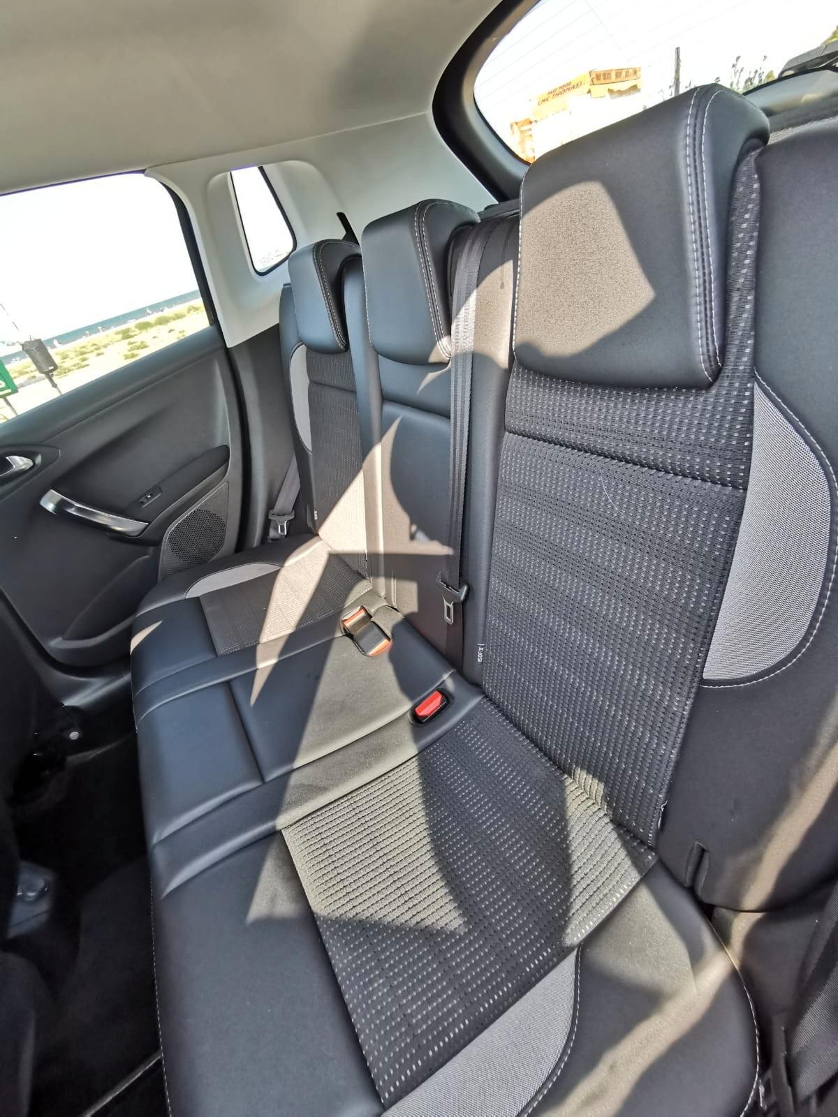 Peugeot 2008 1.6 E-HDI 92CV S&S URBAN CROSS 2015