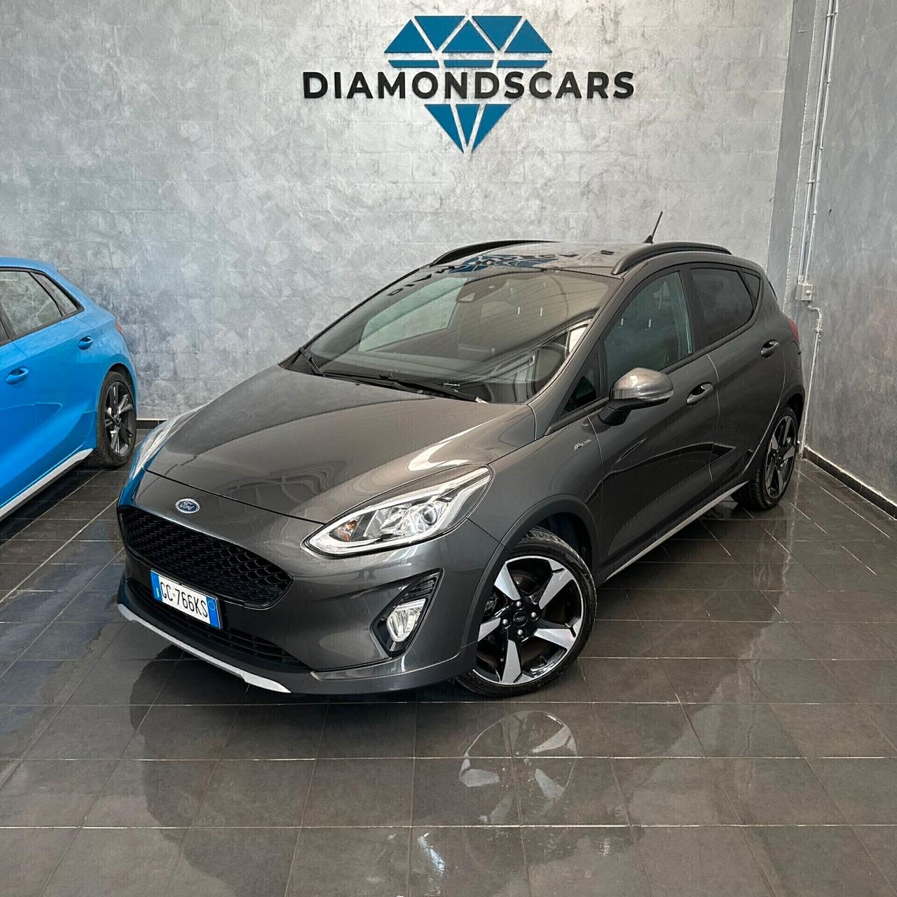 Ford Fiesta 1.0 Ecoboost Hybrid RADAR+CRUISE+NAVI+FARI LED