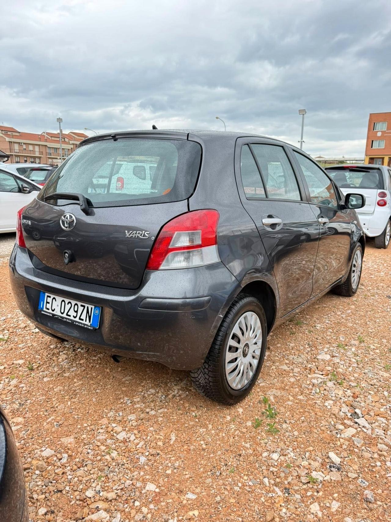 Toyota Yaris 1.3 5 porte Sol