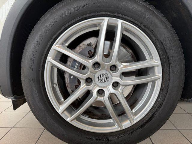 PORSCHE Cayenne 3.0 Diesel /BELL1SS1MO/