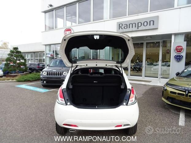 Lancia Ypsilon 1.0 FireFly 5 porte S&S Hybrid...