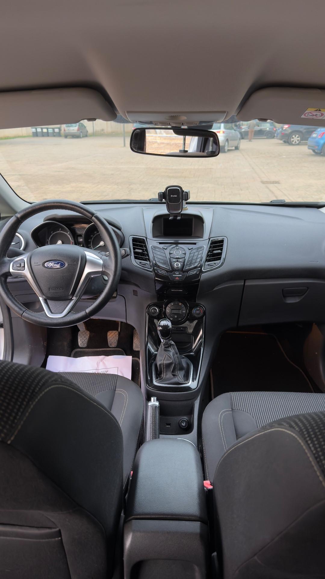 Ford Fiesta 1.5 TDCi 75CV 5 porte Titanium