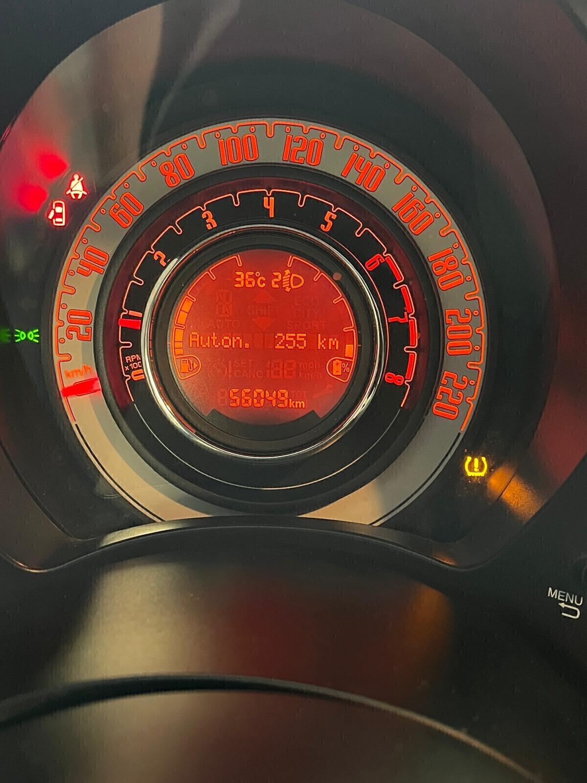 Fiat 500 1.0 Hybrid Dolcevita solo 50.000 km !!!!!!!!!!!!!