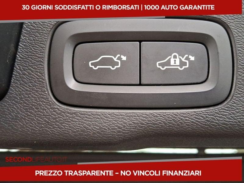 Volvo XC60 2.0 b4 Momentum Pro awd auto