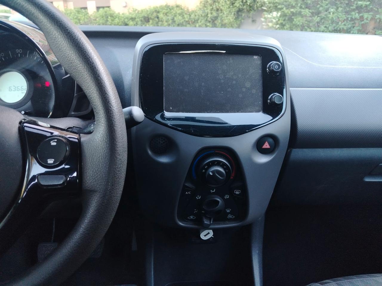 Peugeot 108 VTi 72 S&S 5 porte Allure TOP!