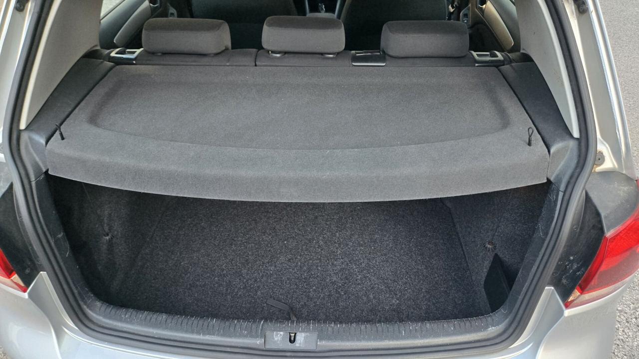 Volkswagen Golf Business 1.6 TDI 5p. Highline Neop