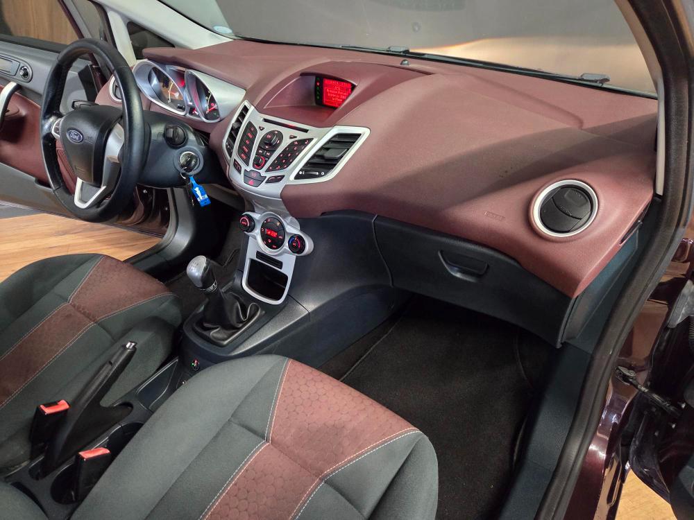 Ford Fiesta 5 Porte Fiesta 5p 1.4 16v Titanium Gpl